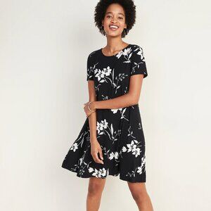Old Navy Black & White Floral Swing Dress – Short Sleeve, Flowy